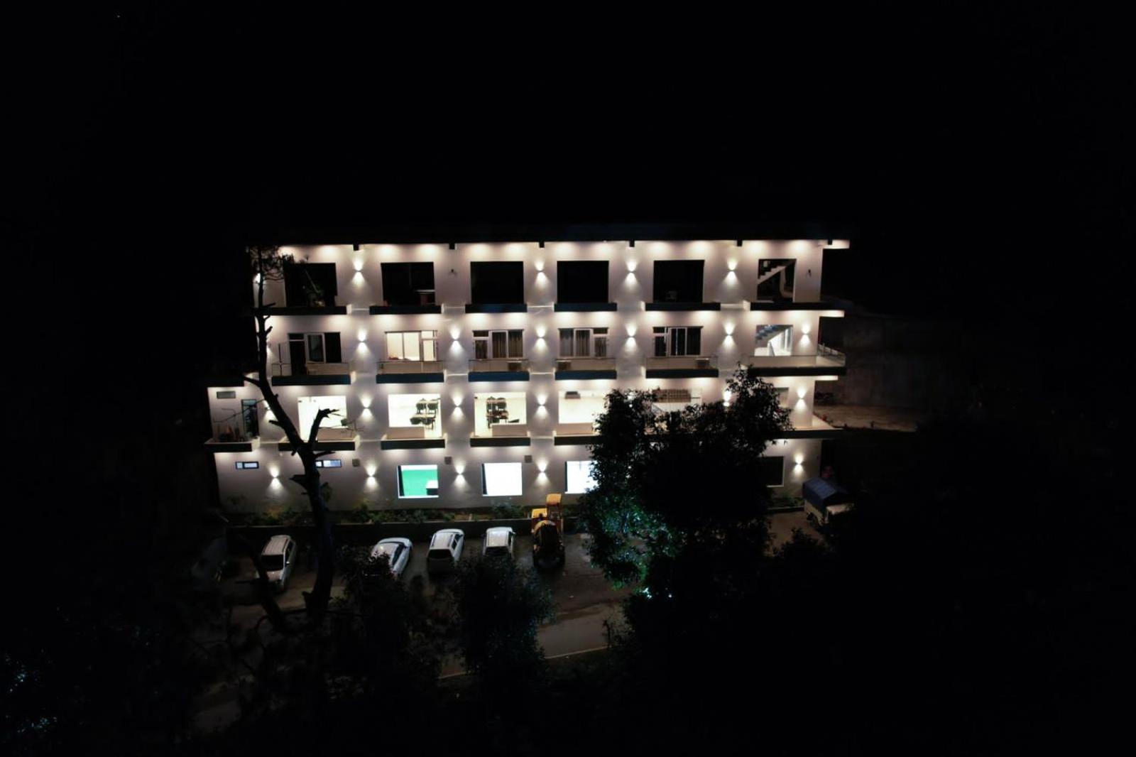 Hotel Candle Wood チャンバ エクステリア 写真